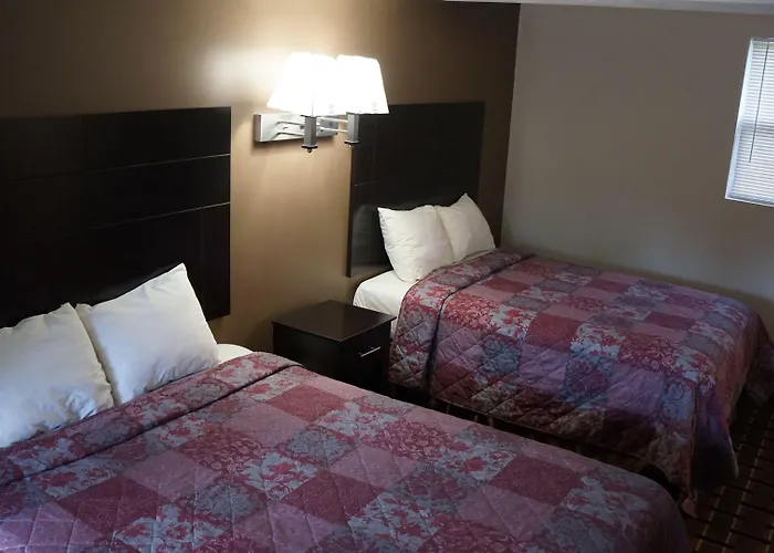 Plainville Motels