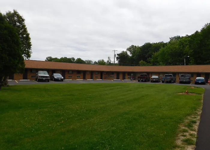 Youngstown Motels