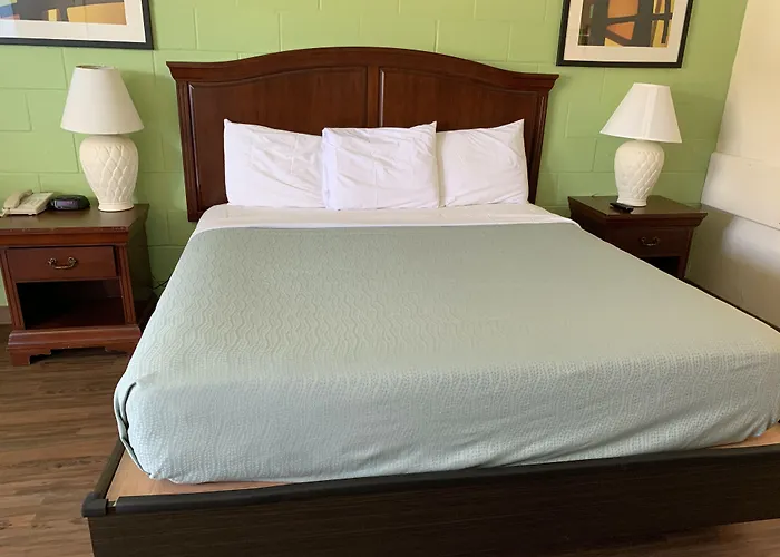 Crawfordville Motels