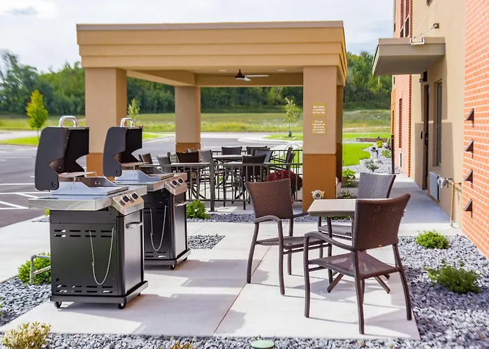 Eau Claire Dog Friendly Hotels