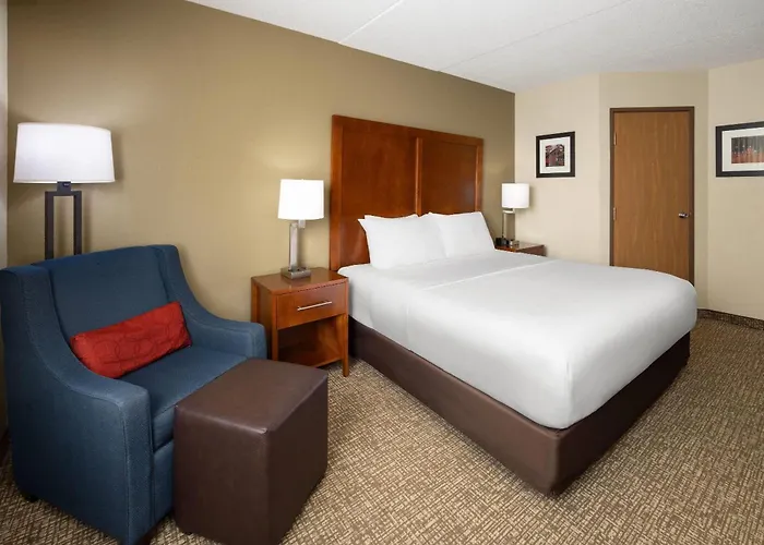 New Stanton Dog Friendly Lodging and Hotels