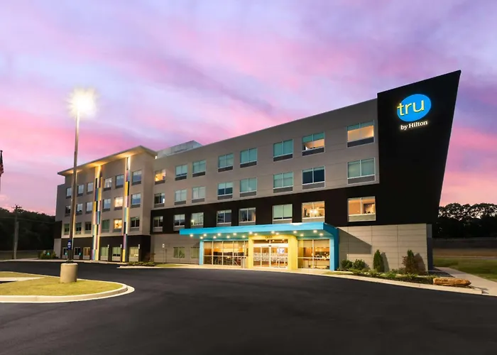 Seneca Dog Friendly Hotels