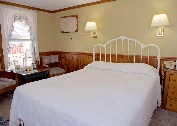 Roxbury Township Motels