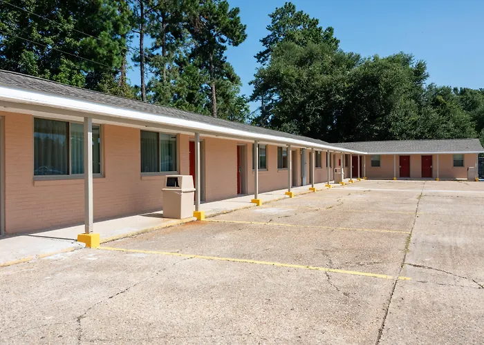 Zachary Motels