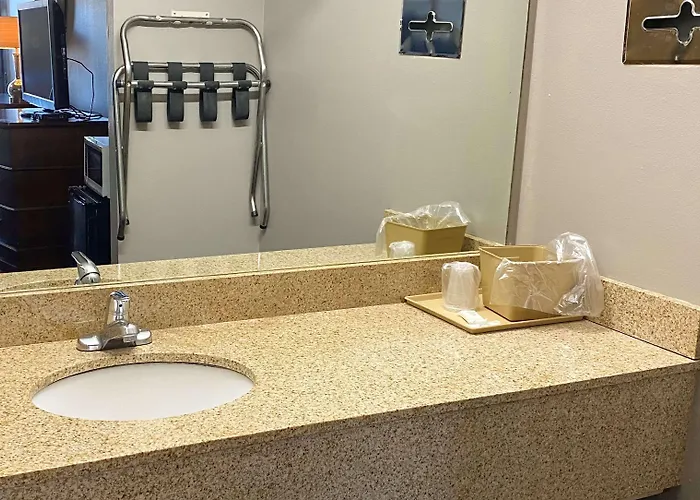 Marietta Motels