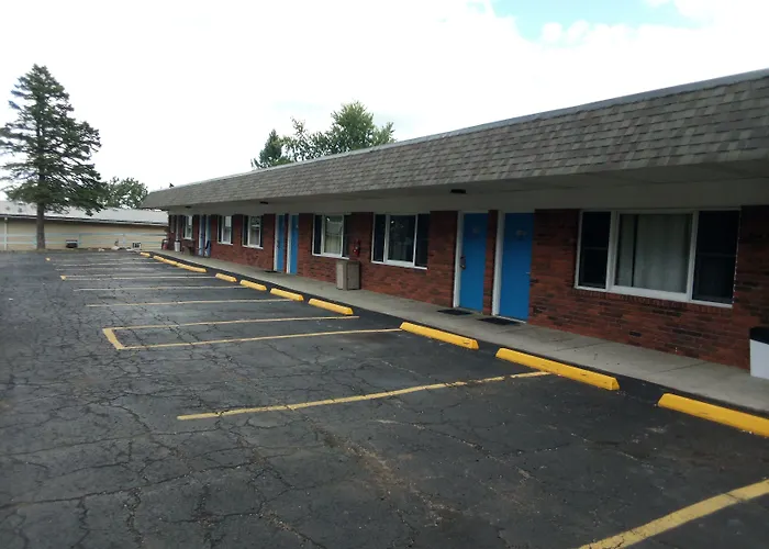 Hillsdale Motels