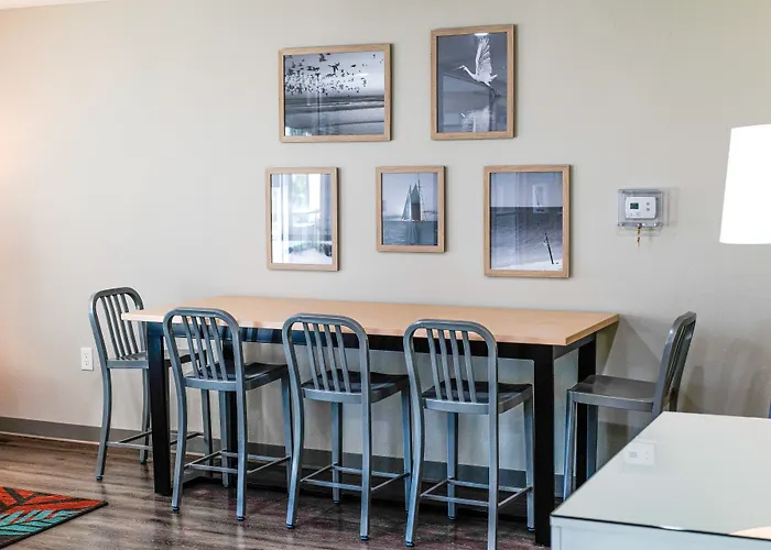 Hudson Dog Friendly Hotels