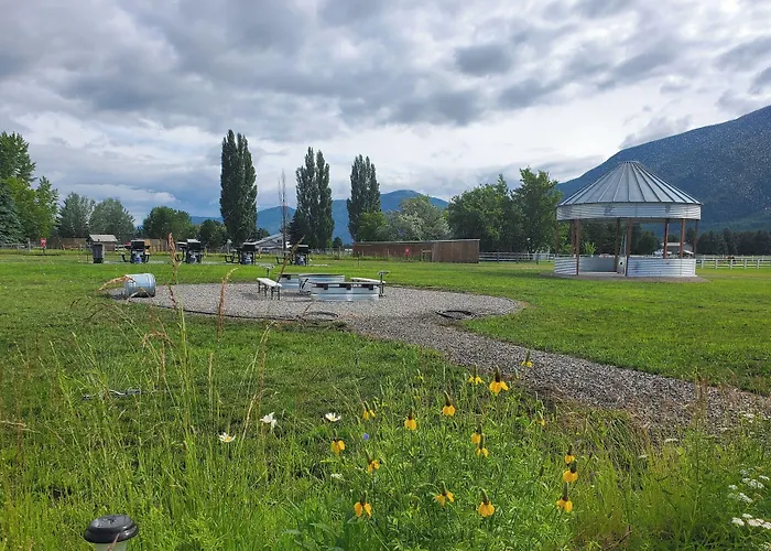 Columbia Falls Motels