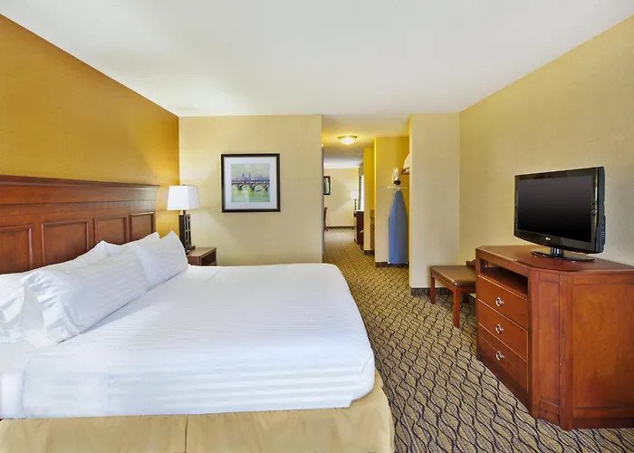 Belleville Dog Friendly Lodging and Hotels