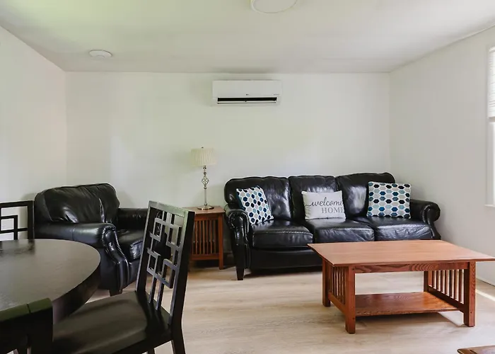 Hampton Bays Dog Friendly Lodging and Hotels