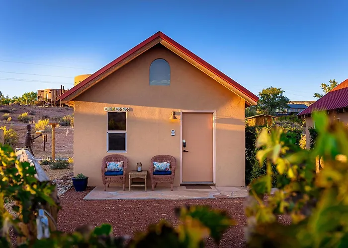 Bluff Dog Friendly Lodging and Hotels