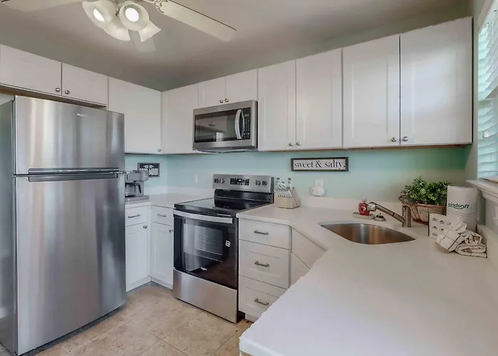 Mexico Beach Dog Friendly Lodging and Hotels