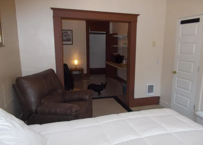 Kellogg Dog Friendly Hotels