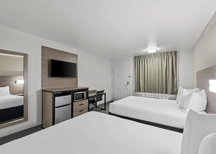 Elgin Motels