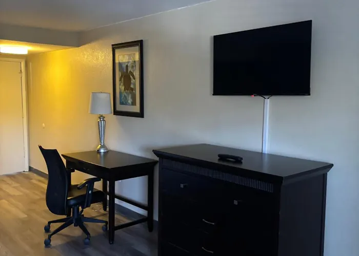 Tavares Dog Friendly Lodging and Hotels