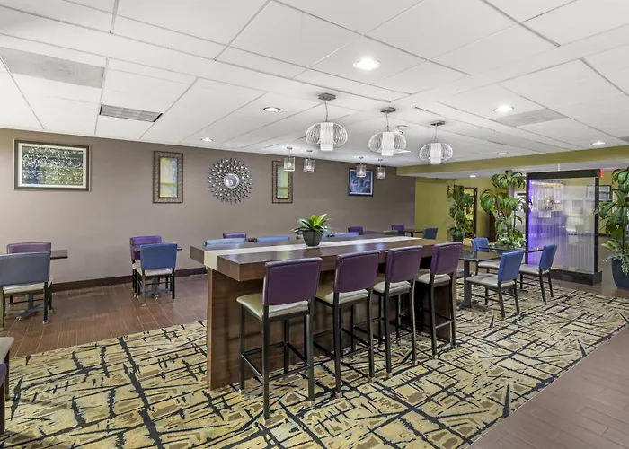 East Point Motels