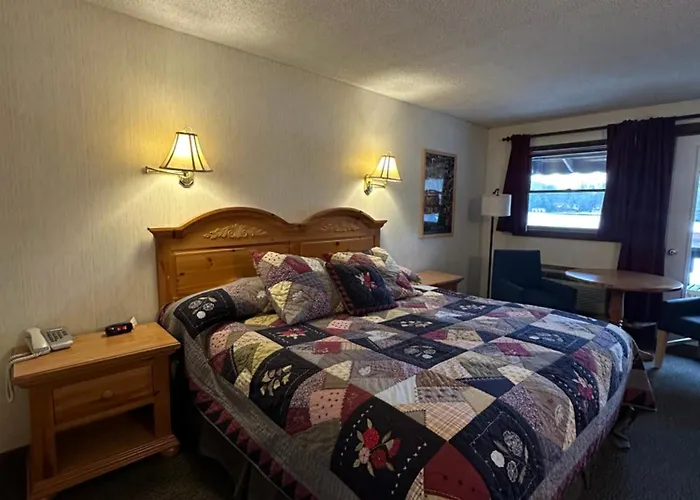 Shelburne Motels