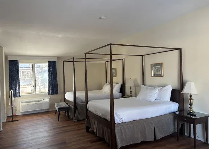 Rhinebeck Dog Friendly Lodging and Hotels
