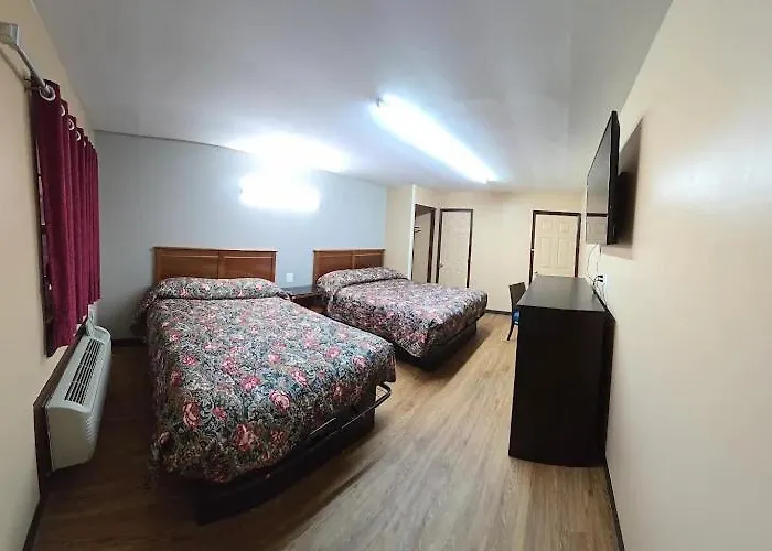 Ozark Dog Friendly Lodging and Hotels