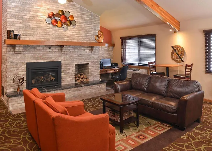 Fergus Falls Dog Friendly Lodging and Hotels