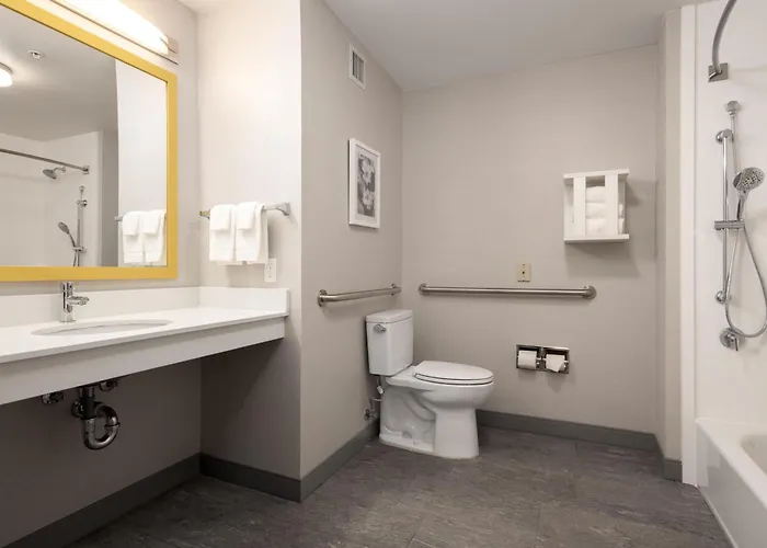Manteca Dog Friendly Hotels