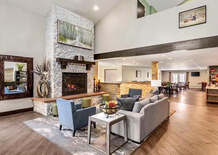 Eagle Dog Friendly Hotels