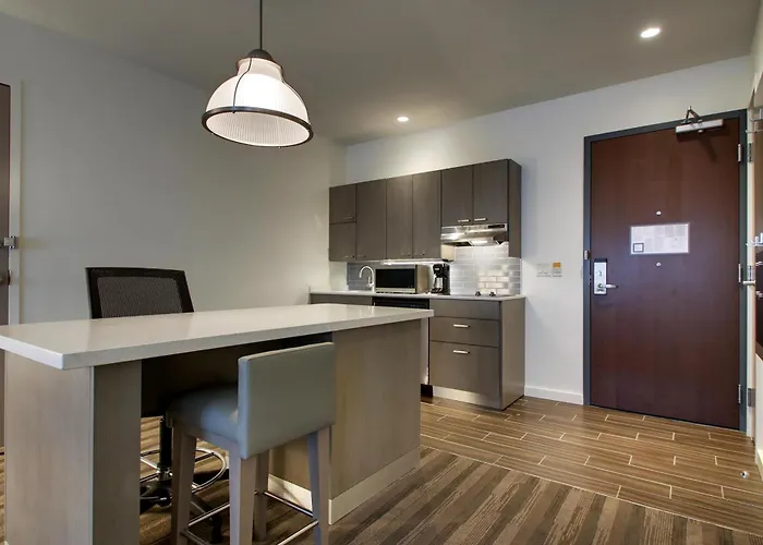 Oak Brook Dog Friendly Lodging and Hotels