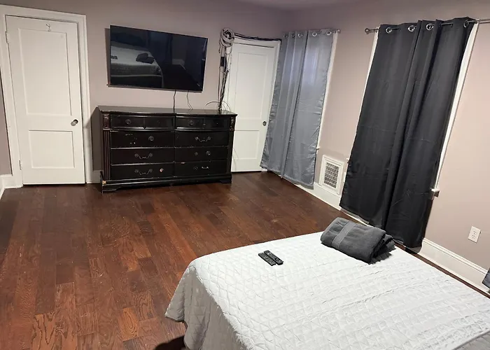 Trenton Dog Friendly Lodging and Hotels