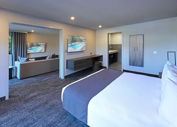 Deer Park Motels