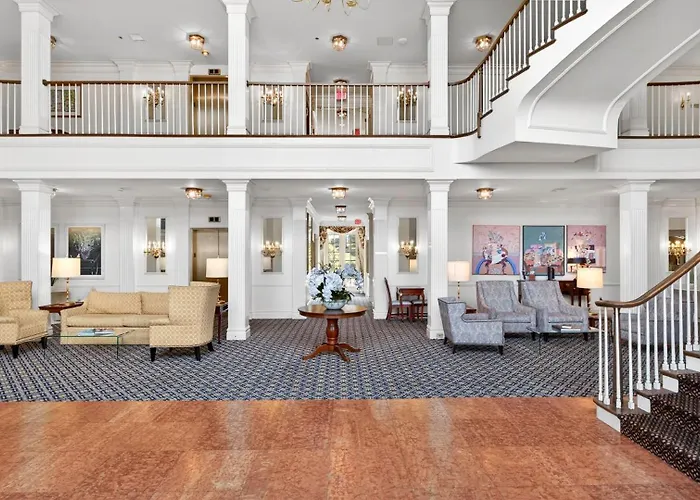 Avon Dog Friendly Lodging and Hotels