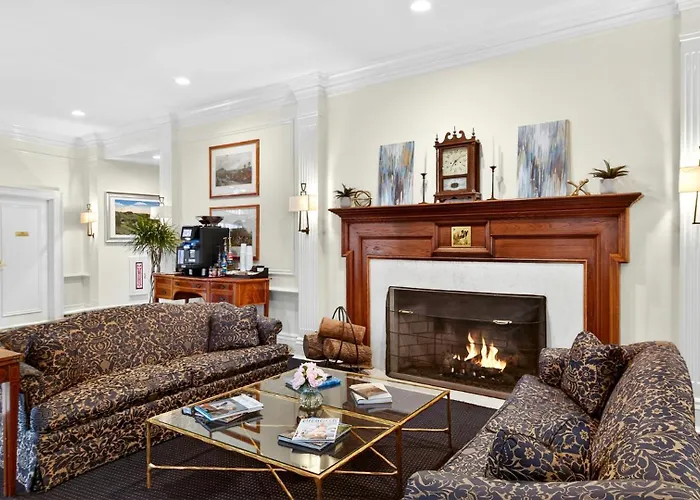 Avon Dog Friendly Hotels