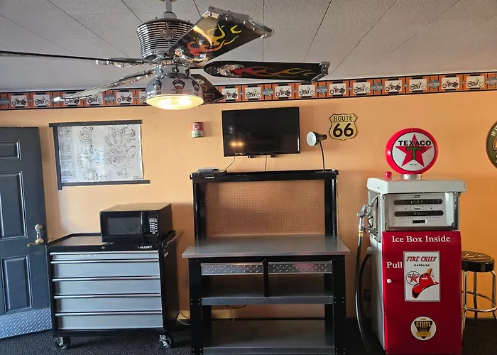Hatch Motels