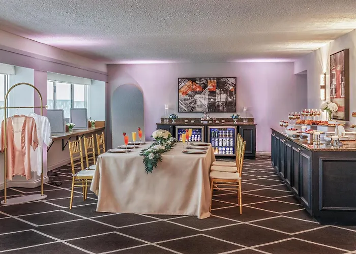 Woburn Dog Friendly Lodging and Hotels