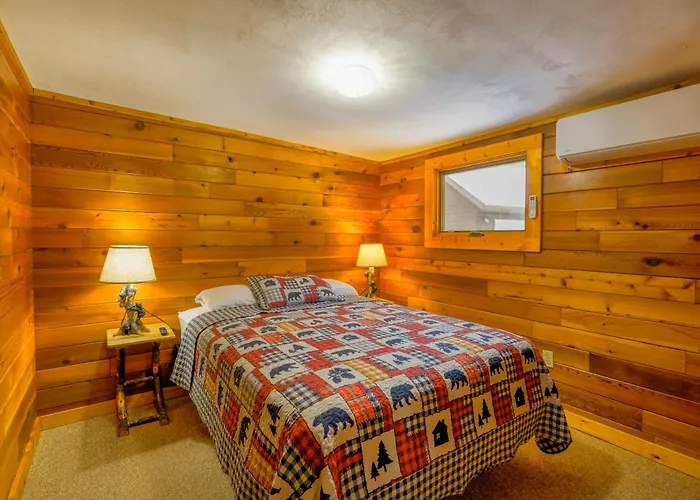 Iron River Motels
