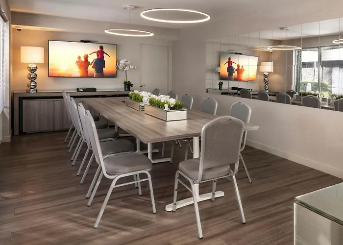 Oviedo Dog Friendly Hotels