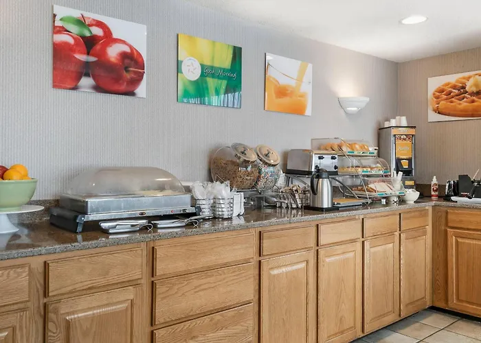 Manistique Dog Friendly Lodging and Hotels