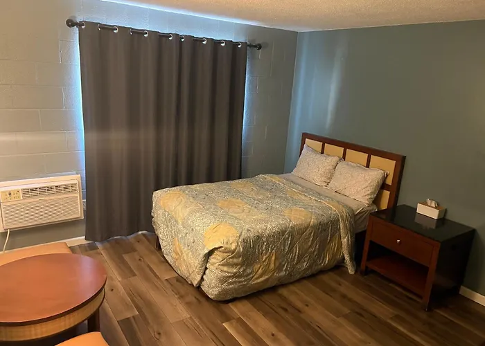 Centennial Motels