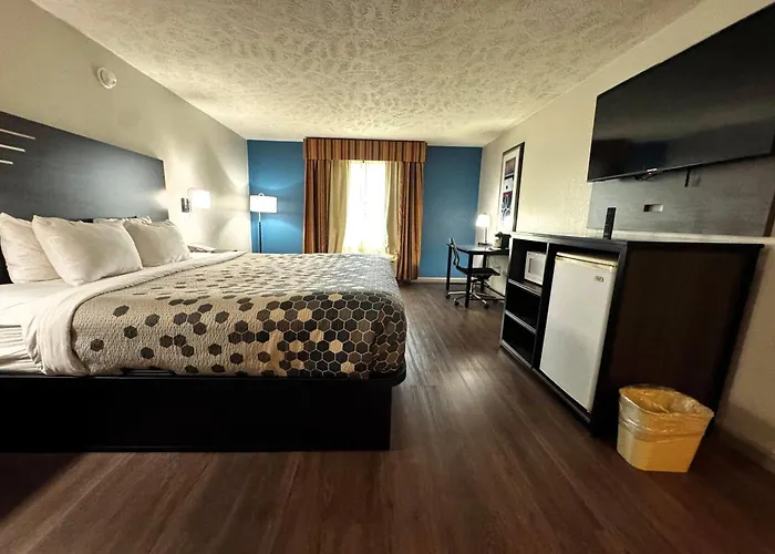 Macon Motels