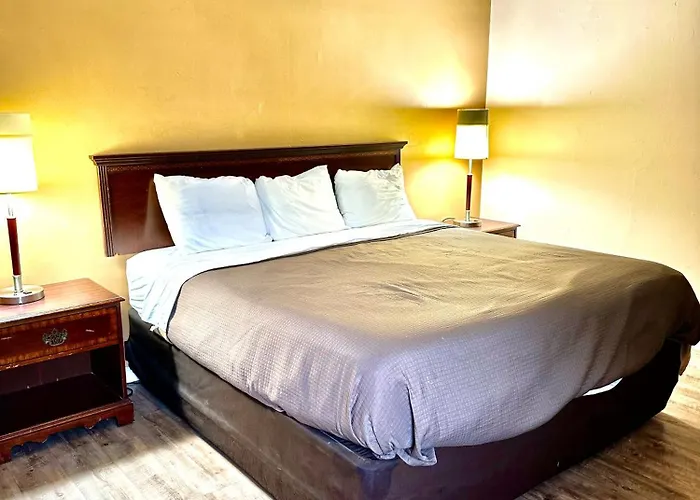 North Kingstown Motels