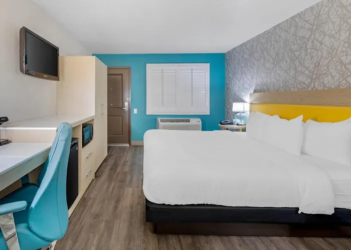 Tulare Dog Friendly Hotels