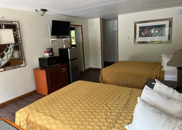 Waunakee Motels