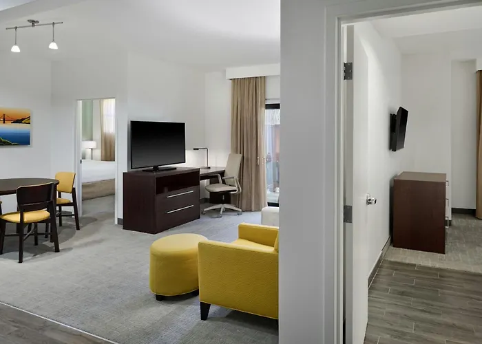 Menlo Park Dog Friendly Lodging and Hotels