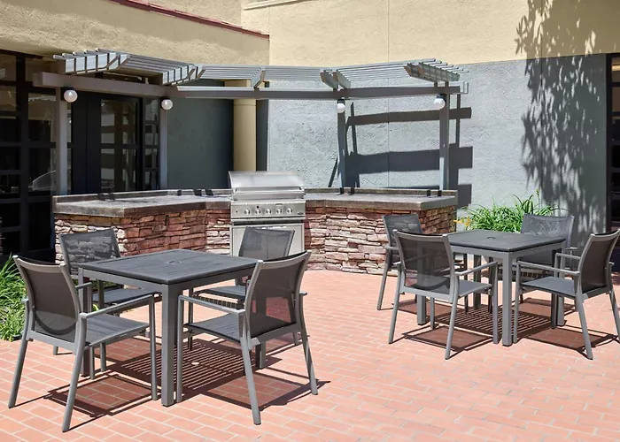 Menlo Park Dog Friendly Hotels