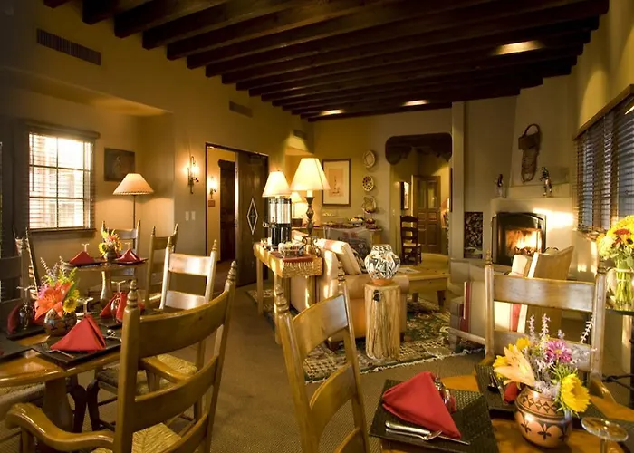 Santa Fe Hotels With Jacuzzi in Room