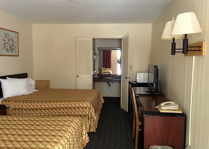 Tecumseh Motels