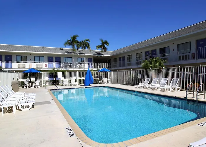 Lantana Dog Friendly Hotels