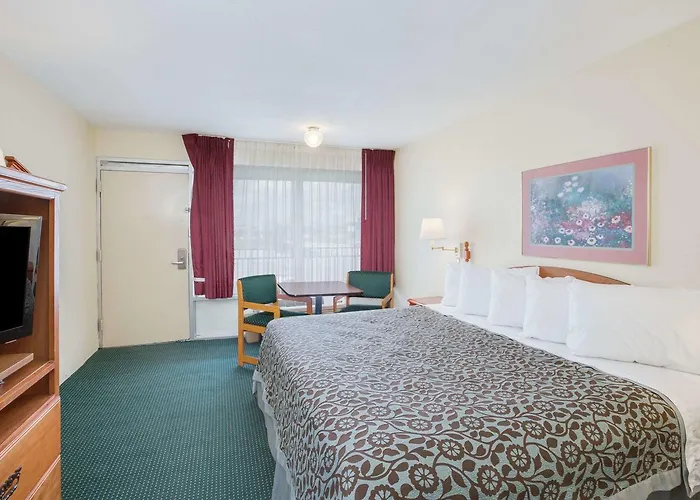 Newport Motels