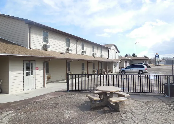 Oacoma Motels