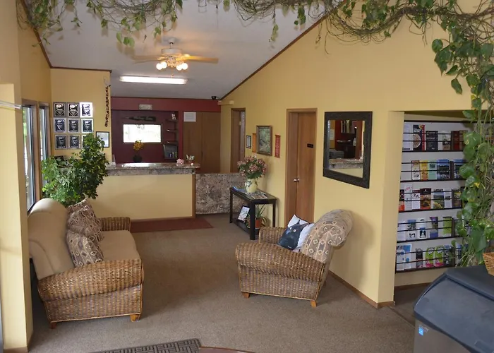 Eaton Rapids Motels