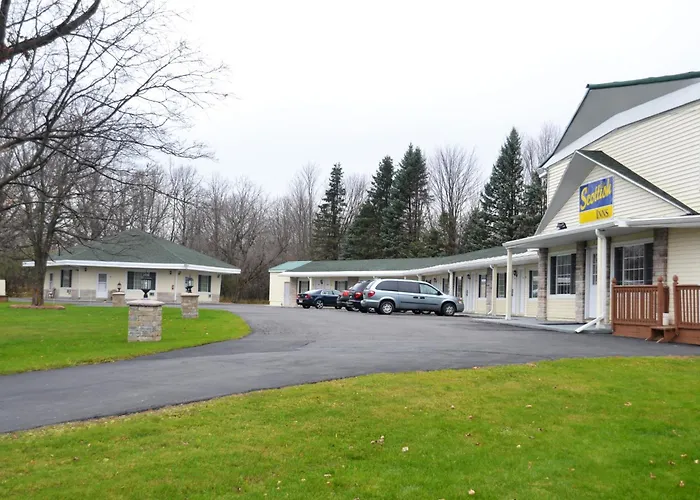 Tupper Lake Motels